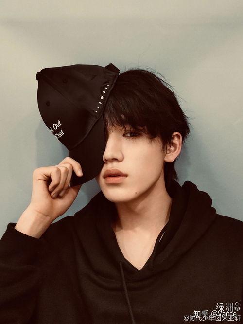 娱乐圈吃瓜宋亚轩微博号,吃瓜群众纷纷围观